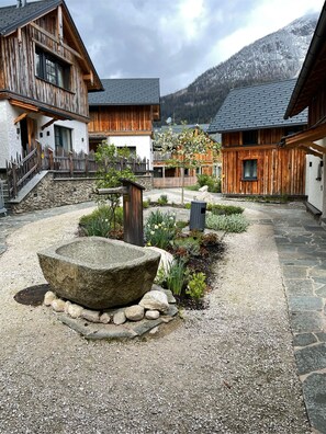 Property grounds - Fantastic chalet on Lake Grundlsee at the Mondi Resort 25.07.-01.08.26 (Grundlsee)