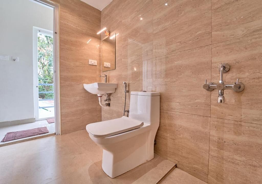 Kamar Keluarga, balkon, pemandangan kebun | Kamar mandi