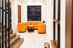 Sala de estar en el lobby