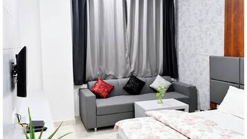 Dobbeltrom – deluxe, flere senger, aircondition | Utsikt fra rommet