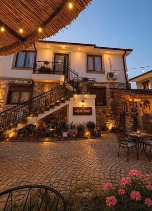 Exterior - SELÇUK BEY KONAĞI (AYVALIK)