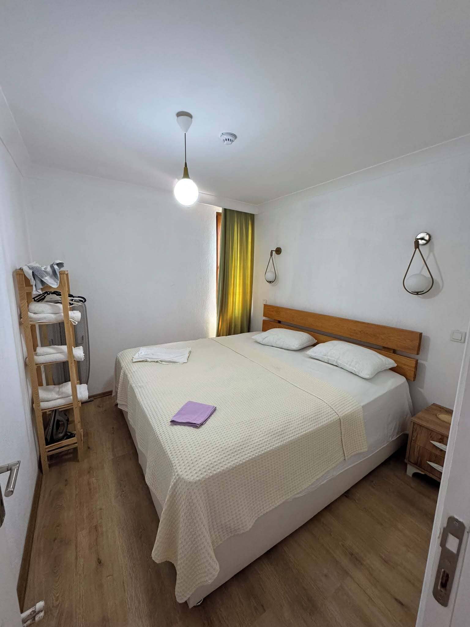 Economy-Apartment, Bergblick | Schreibtisch, Verdunkelungsvorhänge, schallisolierte Zimmer