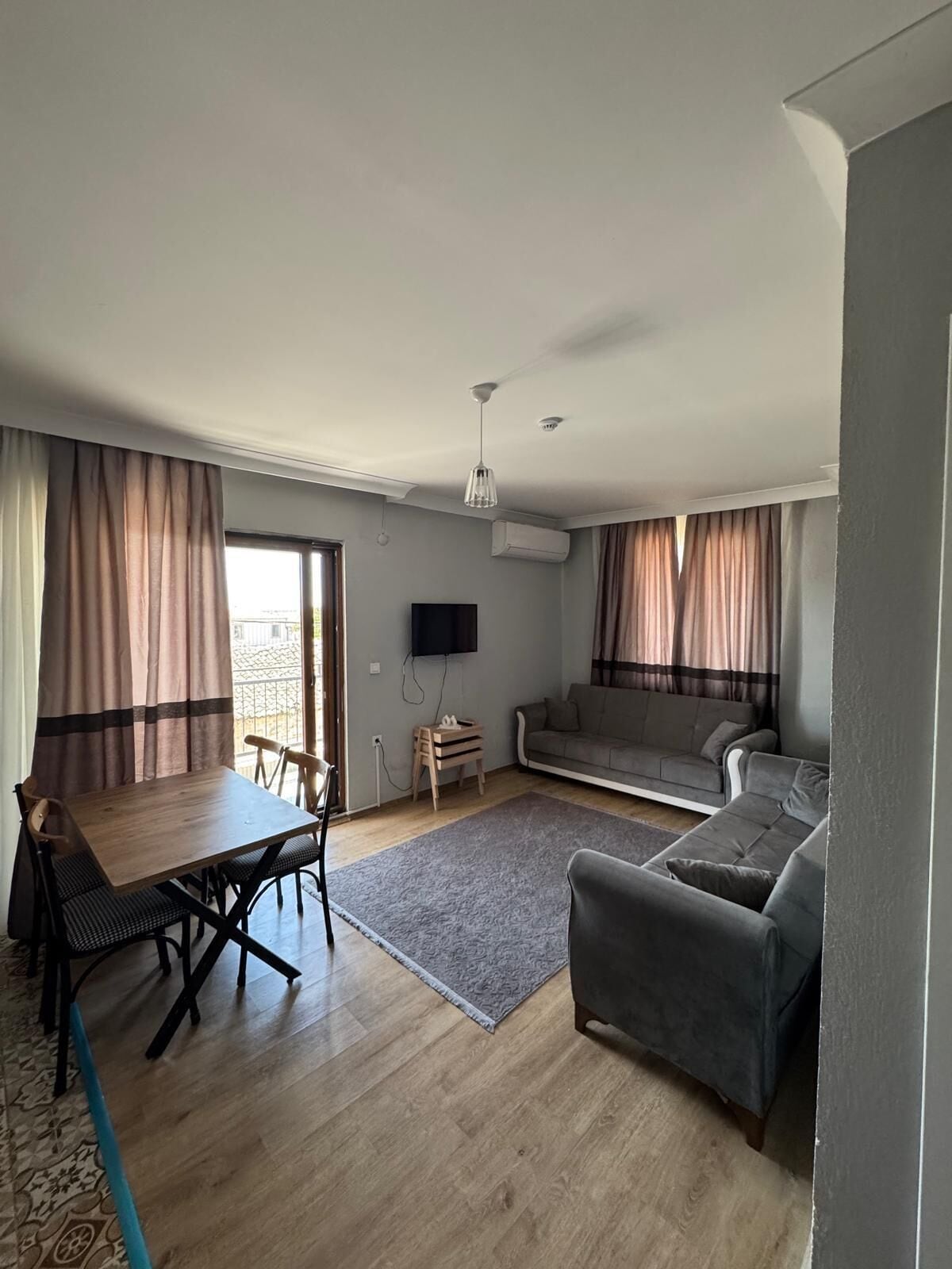 Standard Apartment, 1 Bedroom, Smoking, Mountain View | Desk, blackout drapes, soundproofing, iron/ironing board