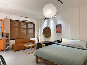 Room - Unbeatable location in District 1. Well-equipped studio in a iconic building. (district 1 ho chi minh city)
