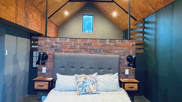 Apartment, 2 Bedrooms, Smoking, Balcony