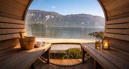 Domaine avec sauna et vue sur le Lac du Bourget