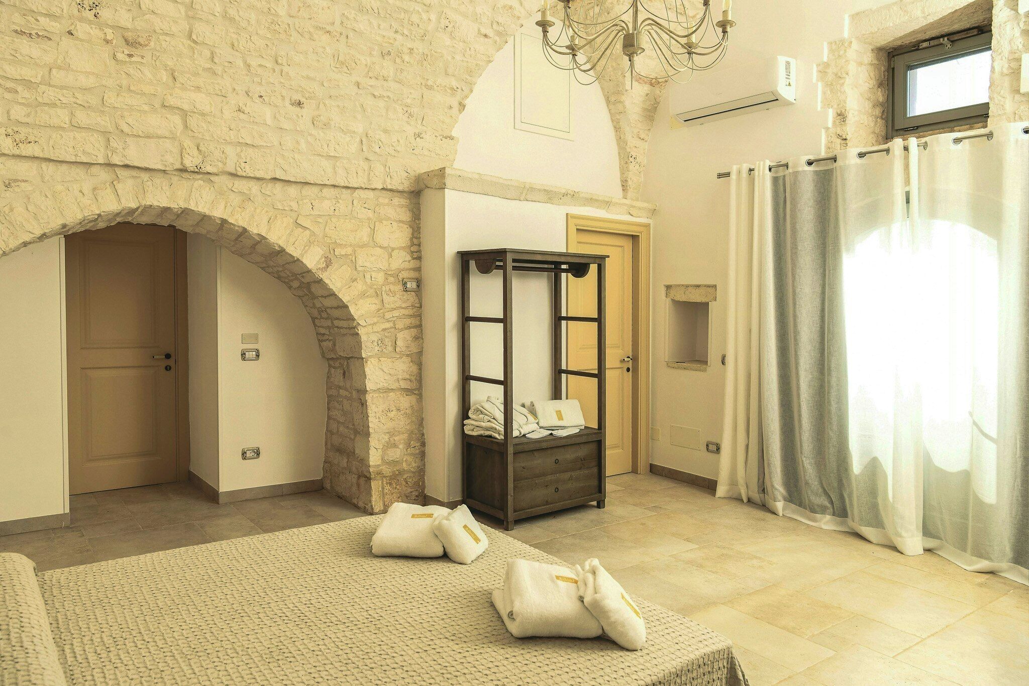 5 chambres, bureau