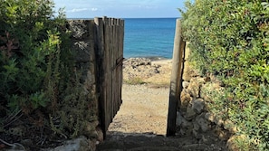 Beach - Seaside villa with pool in Taranto (Taranto)