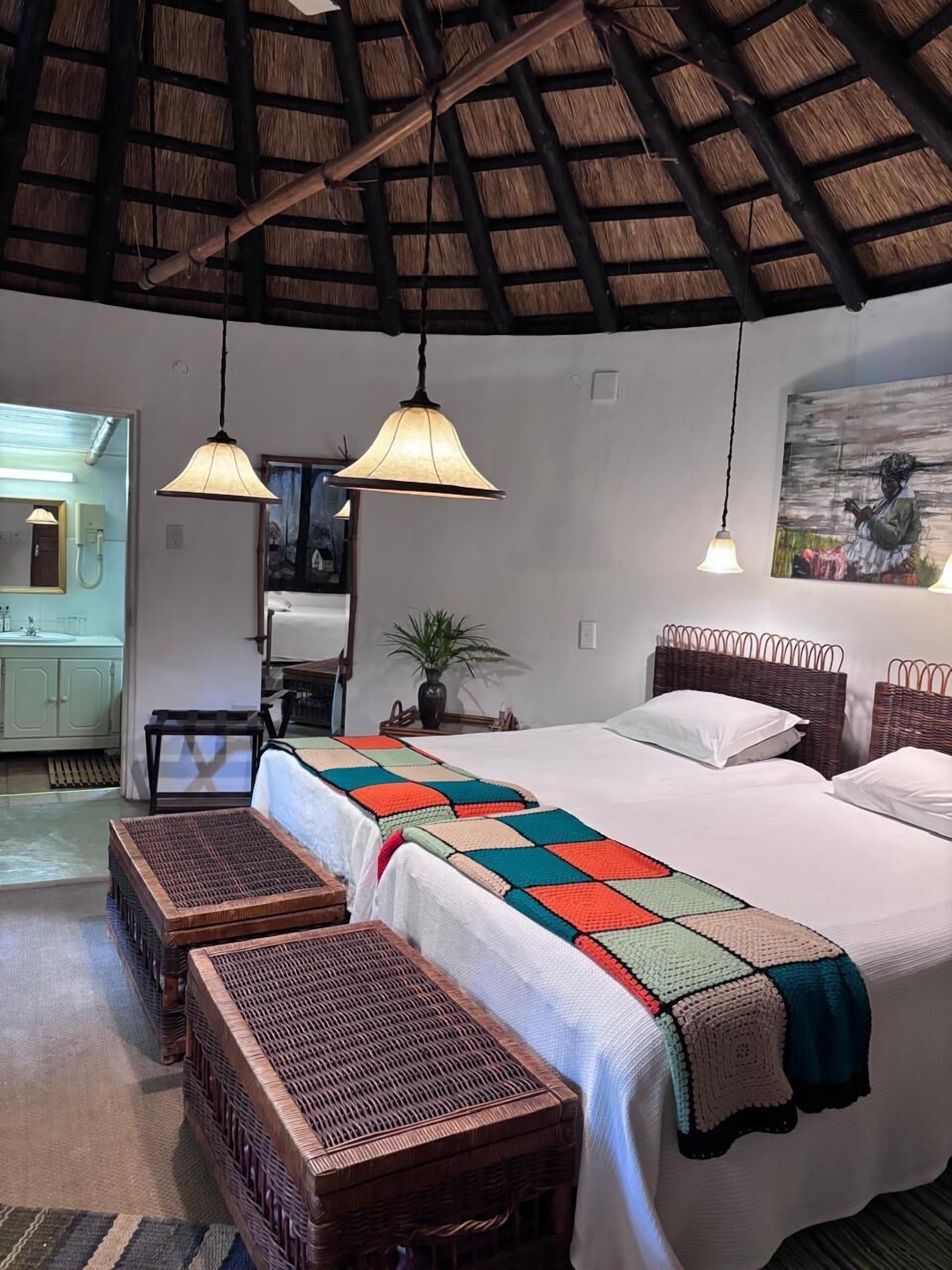 Family Triple Room | Iron/ironing board, free WiFi