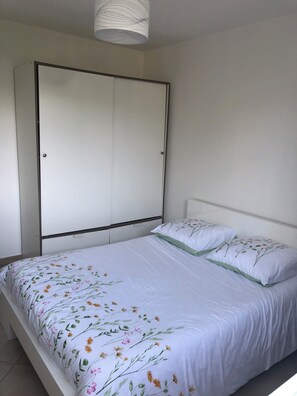 Room - Vrbo Property (Gradignan)