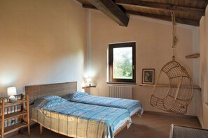 Schreibtisch, kostenloses WLAN
