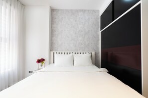 Apartemen Premium, pemandangan kebun | Meja kerja, ruang kerja ramah laptop, dan Wi-Fi gratis
