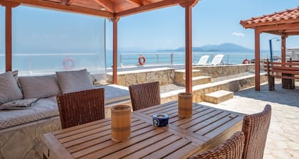 Peloponnese Beachfront Villa (Gelinas Beach house)