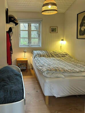 Schreibtisch, kostenloses WLAN