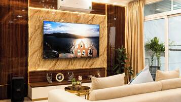 Luxury Penthouse, 4 Bedrooms