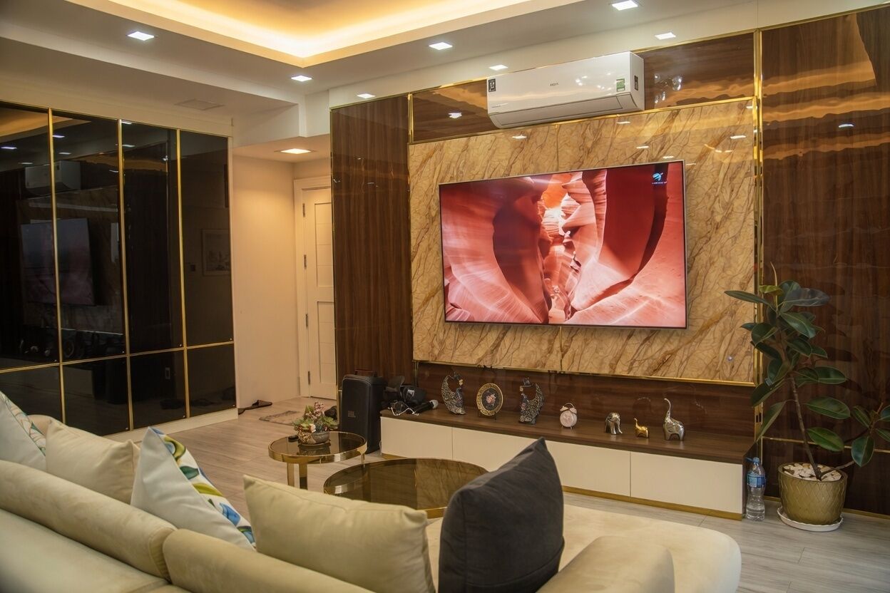 Luxury Penthouse, 4 Bedrooms | Desk, blackout drapes, iron/ironing board, free WiFi