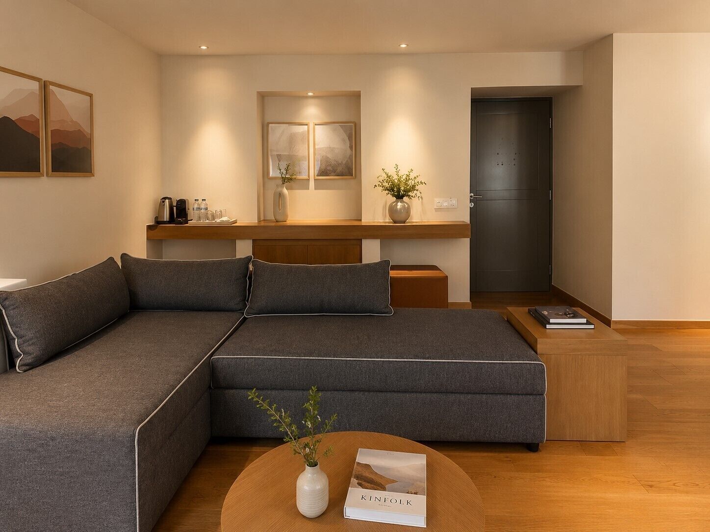 Superior Suite with Fireplace | リビング エリア