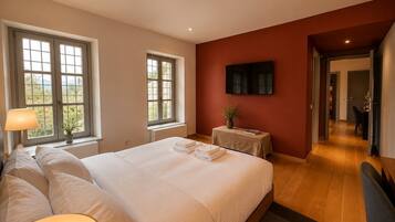 Junior Suite | Laptop workspace, free WiFi