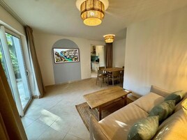Villa | Living area