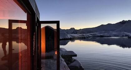 Gefühlvolle und einzigartige Villa am Wasser auf den Lofoten