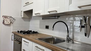 Frigorifero, forno, lavastoviglie, macchina per tè/caffè