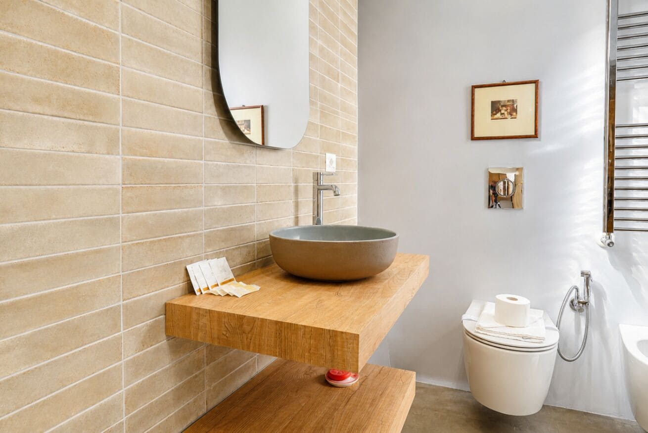 Dusche, Haartrockner, Bidet, Handtücher