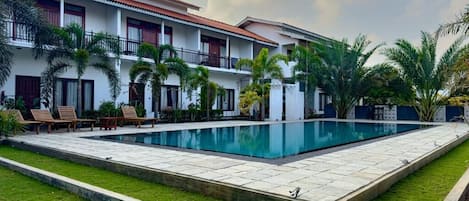 Piscine extérieure