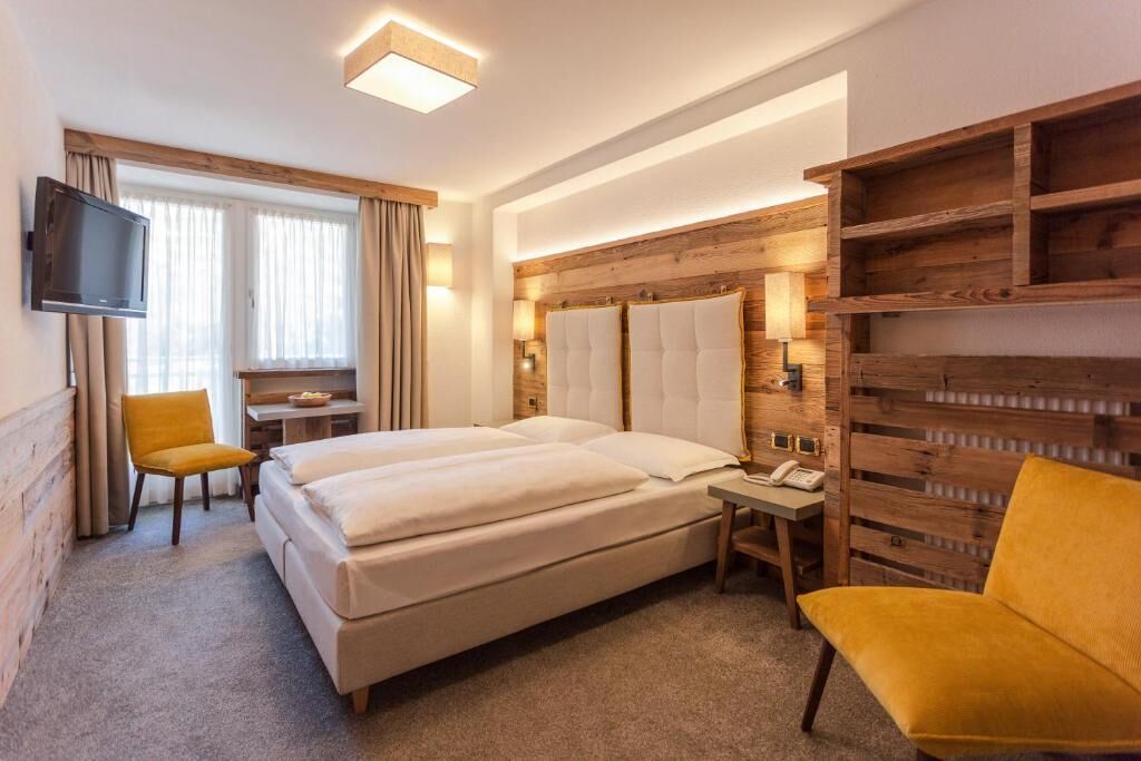 In-room safe, free WiFi, bed sheets, wheelchair access