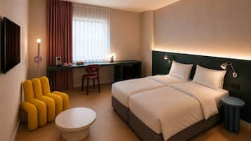 Superior Double or Twin Room | In-room safe, desk, laptop workspace, blackout drapes