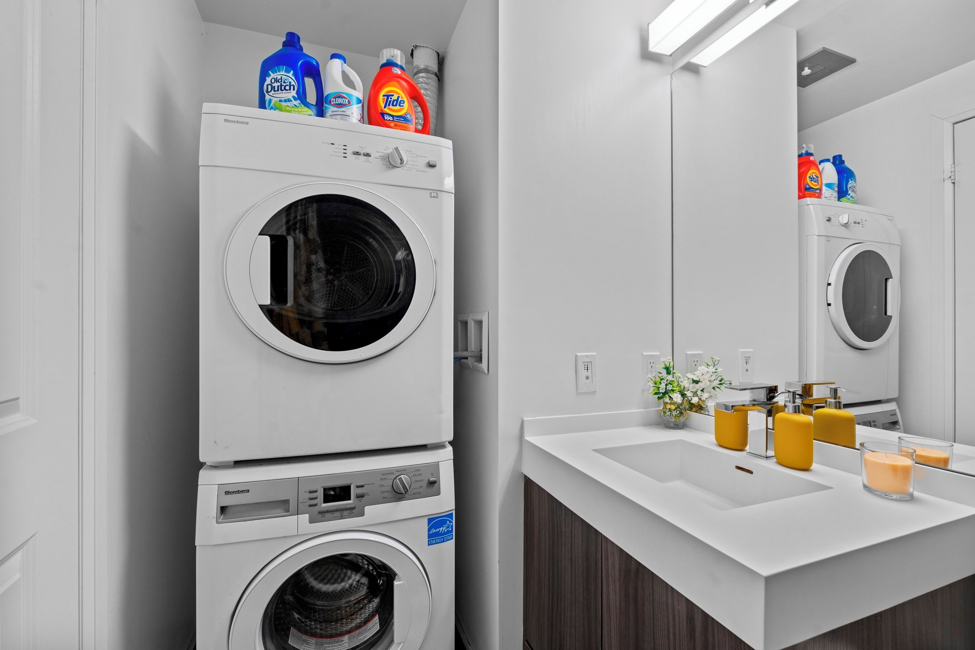 Apartamento junior, 1 habitación, balcón, vistas a la ciudad | Lavandería