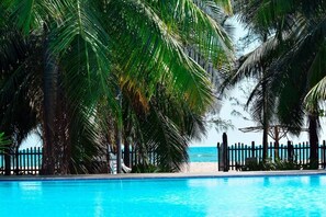 Chambre Double Deluxe, balcon, vue piscine | Piscine