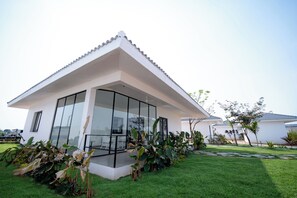 Quarto casal superluxo, sacada | Fachada