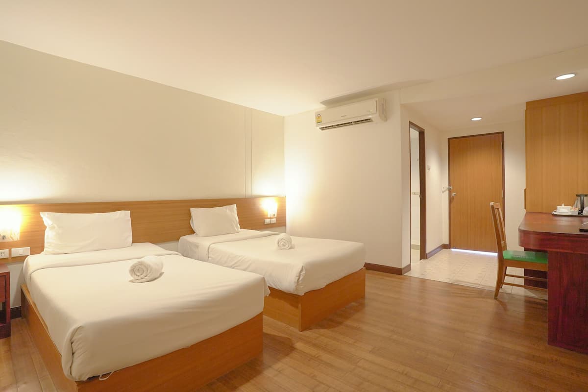 Kamar Twin Standar | Wi-Fi gratis dan seprai linen