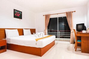 Standard Double Room | Free WiFi, bed sheets - Blue Neptuna Hotel Patong by Koko (Kathu District)