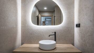 Standard Double or Twin Room | Bathroom | Shower, towels