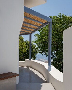 Deluxe suite, balkon, uitzicht op zee | Terras