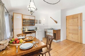 Dining - Old Bakery | Kitchen | City Center (Melk)
