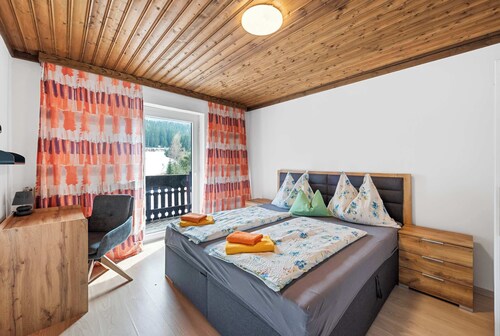 Hoiswirt: Double | Ski-in/out | Balcony | Sauna