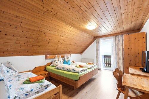 Hoiswirt: Triple | Ski-in/out | Balcony | Sauna