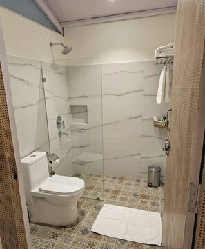 Kamar Deluks | Kamar mandi