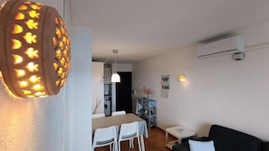 Interior - Apartment 'Barbara 110 - Arenal D En Castell' with Shared Pool, Wi-Fi and Air Conditioning (Arenal d'en Castell)