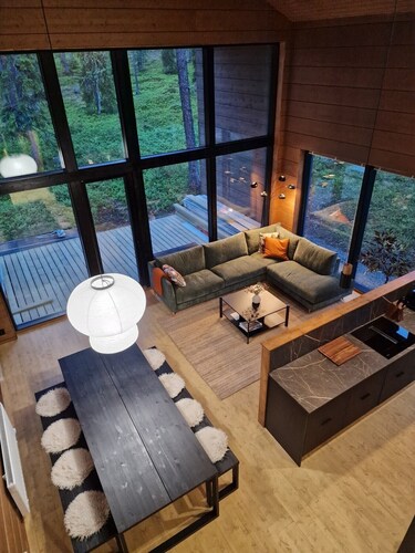 Stylish 4BR Villa for 10 | Private Jacuzzi & Sauna