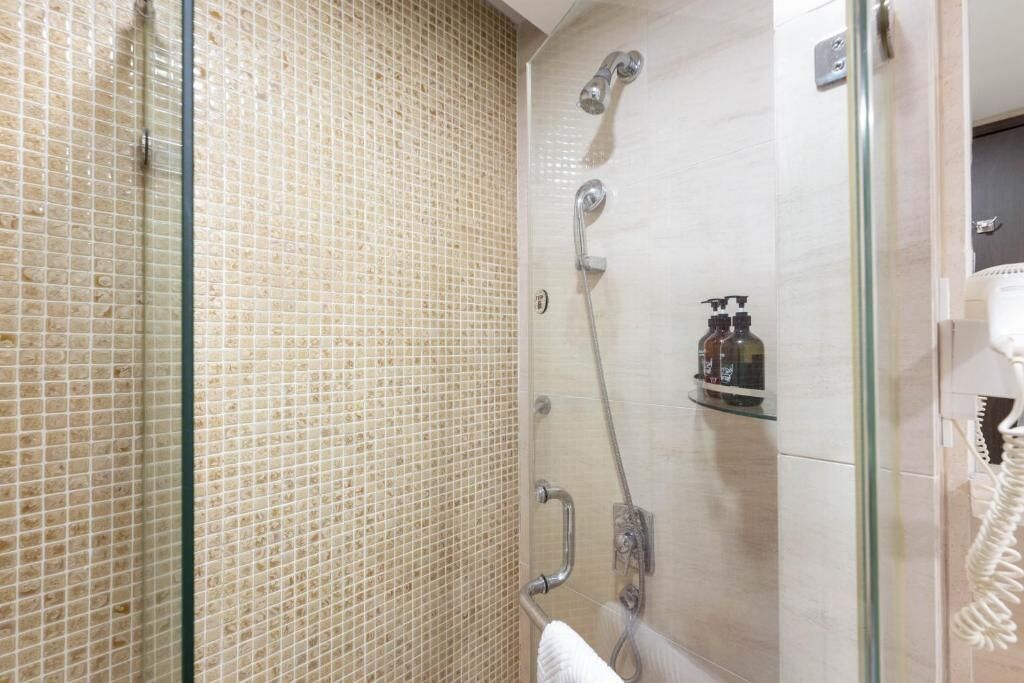 Basic Studio, City View | Bathroom