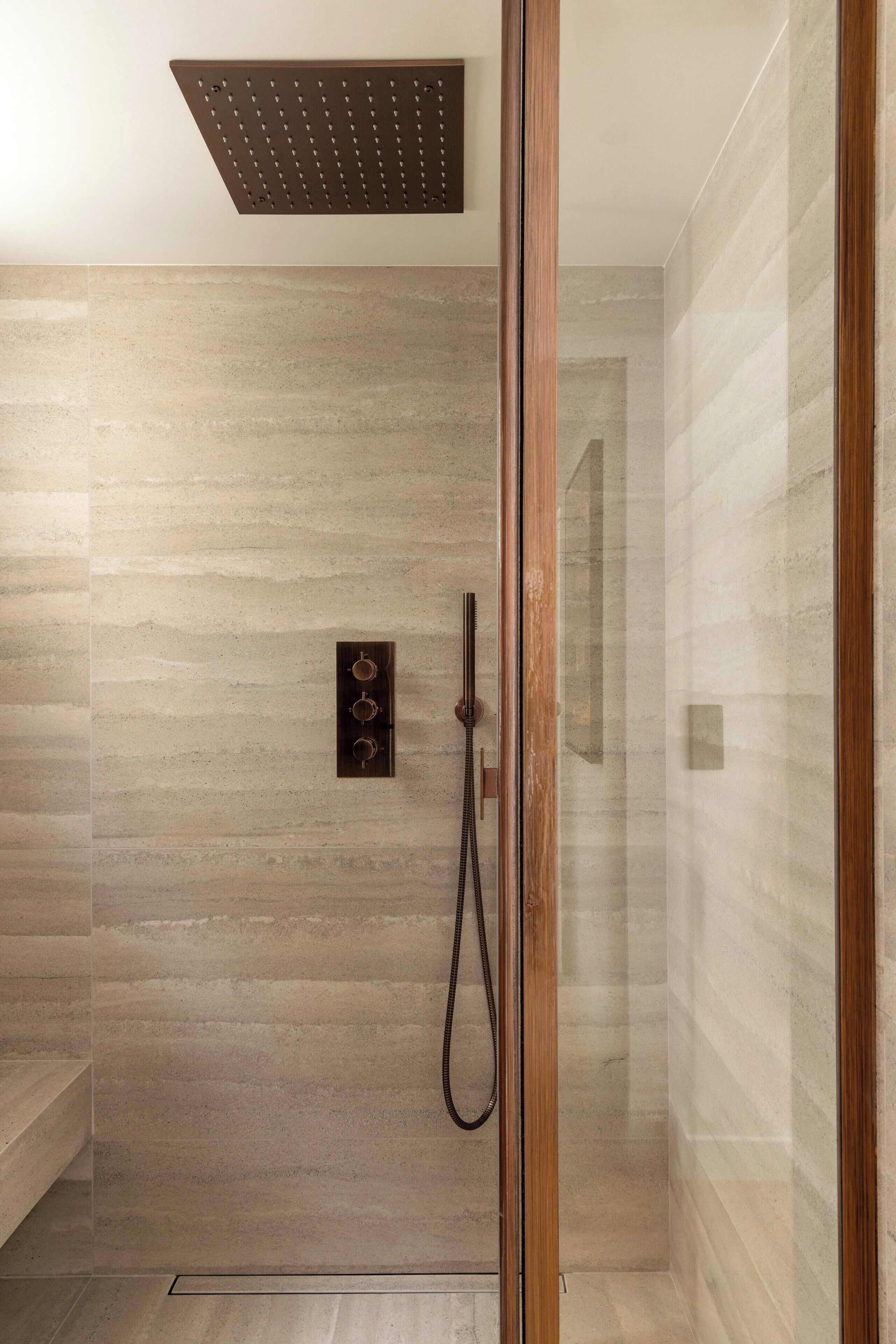 Appartement | Salle de bain | Sèche-cheveux, serviettes fournies, shampoing