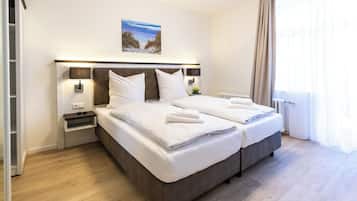 Appartement Supérieur, 1 très grand lit et 1 canapé-lit, balcon, vue mer