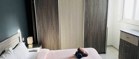 Free minibar items, in-room safe, iron/ironing board, free WiFi