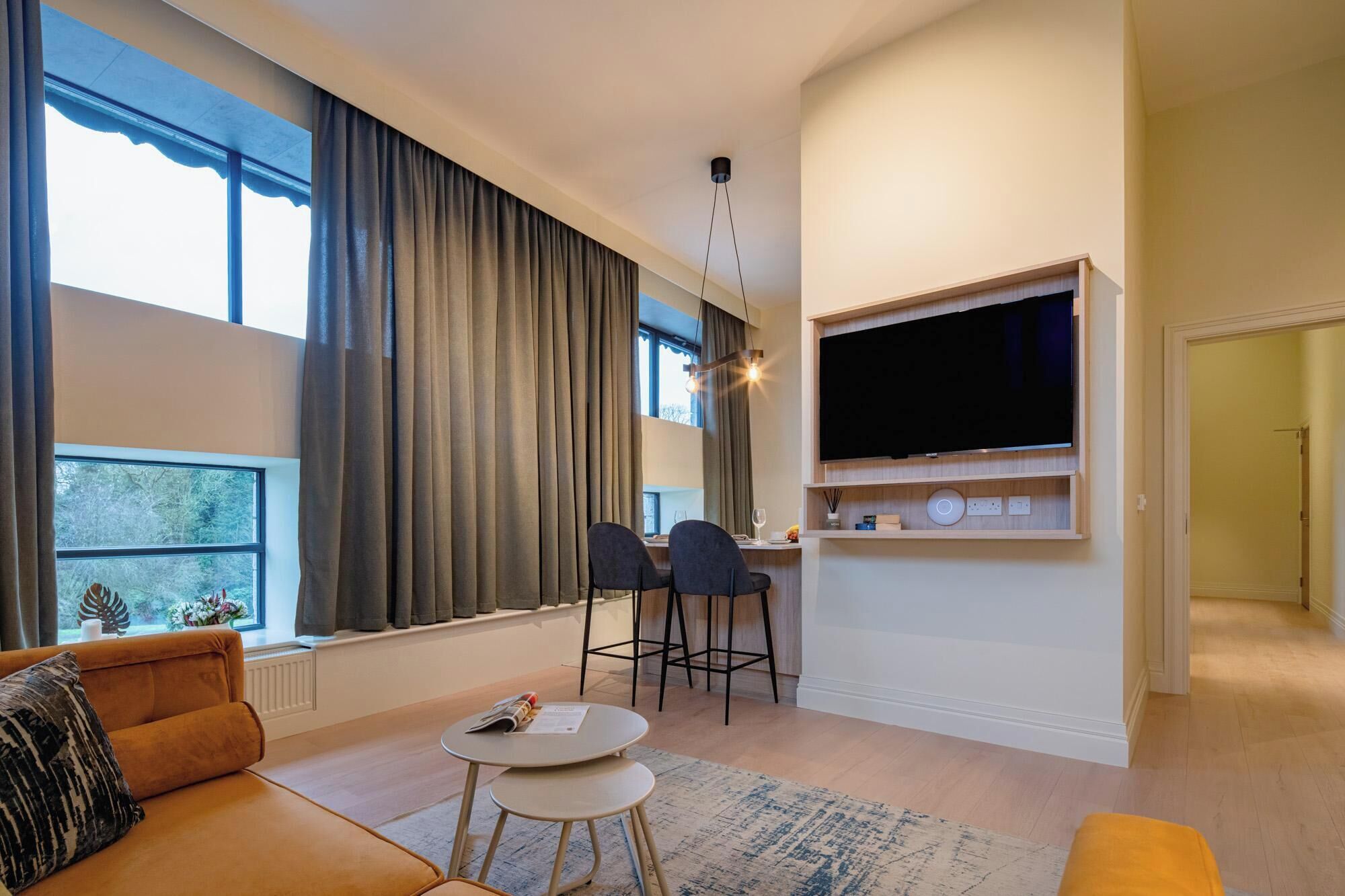 Deluxe Studio | Living area