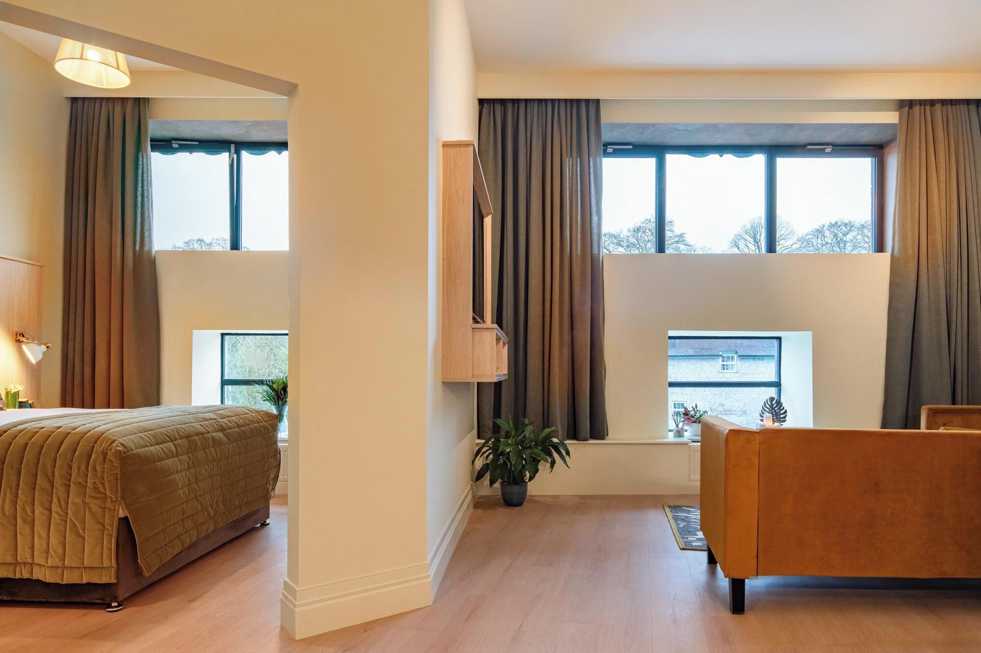 Deluxe Studio | Iron/ironing board, free WiFi