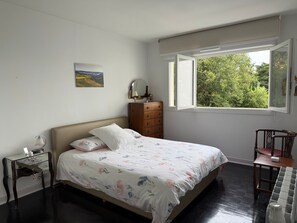 Iron/ironing board, travel cot, WiFi, bed sheets - Apartment 5 minutes from the beach (Biarritz)