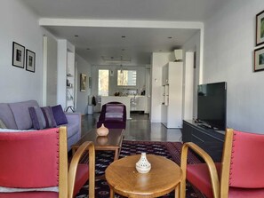 Smart TV, books - Apartment 5 minutes from the beach (Biarritz)